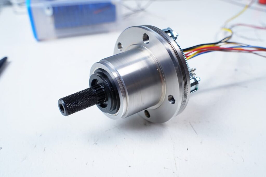 Rotary Encoder یا رمزگذار چرخشی برای اندازه‌گیری موقعیت و زاویه چرخش در مدارهای الکترونیکی و رباتیک