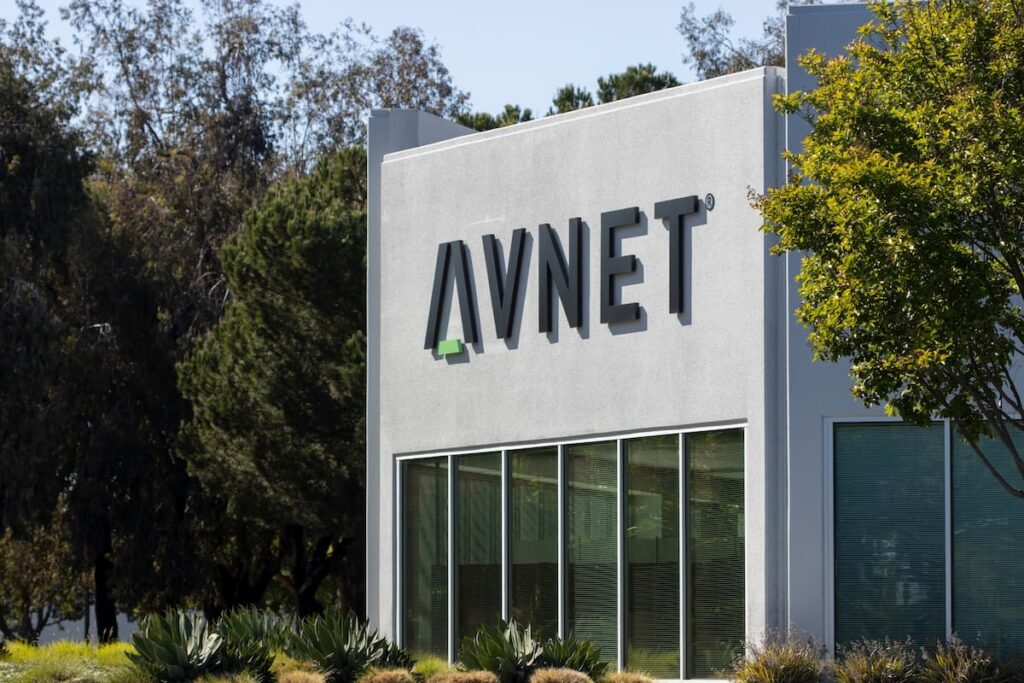 شرکت Avnet تامین‌کننده قطعات الکترونیکی و خدمات فناوری