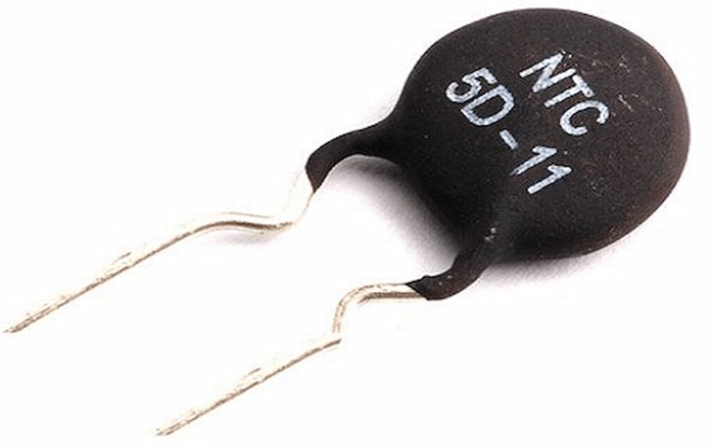 ترمیستور NTC در مدار الکترونیکی برای اندازه‌گیری و کنترل دما